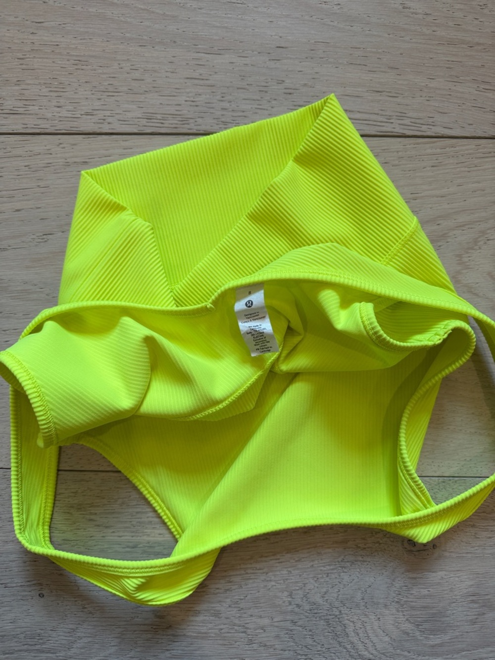 Lululemon Power Pivot Ribbed Tank in Highlight Yellow Size 8 - Picture 4 of 11